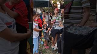 Download lagu YOUNG MAN GOES CRAZY LOOKING FOR A SISTER mp3