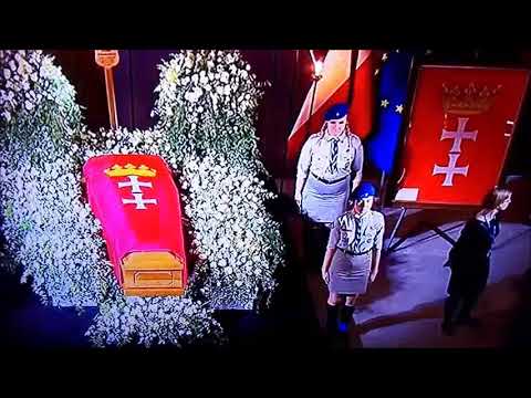 Harcerska warta przy trumnie /scout guard at the president's coffin/