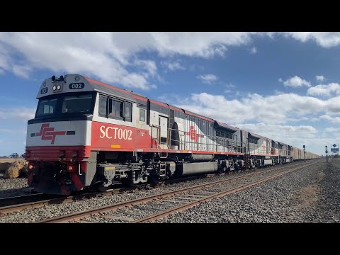 2PM9 SCT freight with triple SCT’s SCT002 SCT015 SCT007 at Gheringhap bound for Laverton 11/4/2025