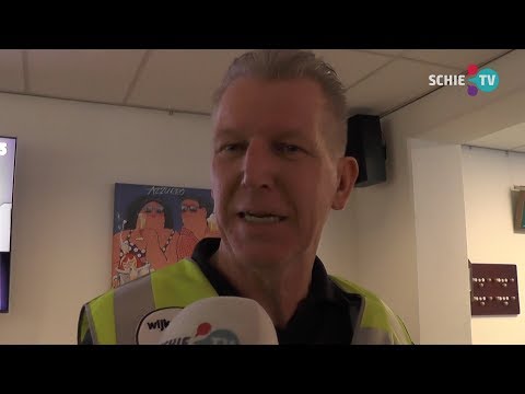 SCHIE TV: Wijkagent Ruurd Postma voelt zich gevleid door de actie 'Houdt Ruurd in de buurt'