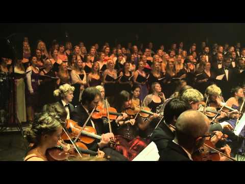 download lagu mp3 mp4 Nu Klinger Igjennom Den Gamle Stad, download lagu Nu Klinger Igjennom Den Gamle Stad gratis, unduh video klip Nu Klinger Igjennom Den Gamle Stad