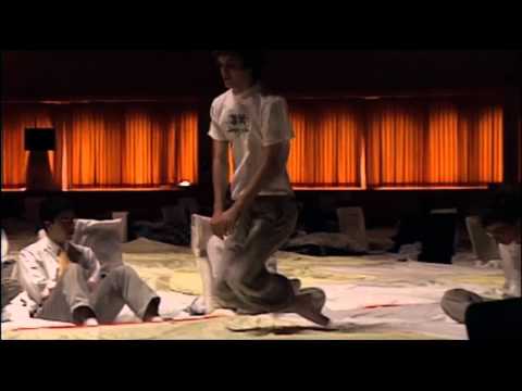 Trailer-Vorschau: David Wants to Fly - Ein yogisches Abenteuer