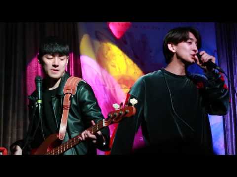 161118 잔나비 - 사랑하긴 했었나요 스쳐가는 인연이었나요 짧지않은 우리 함께했던 시간들이 자꾸 내 마음을 가둬두네 @에반스라운지