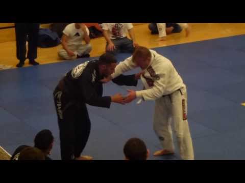 English BJJ Open 2013 - Brown Adult - Under 88.3KG - Pedro Garcia