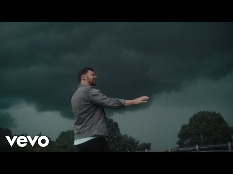 Shawn Austin - Dirt Roads Downtown (Official Music Video)