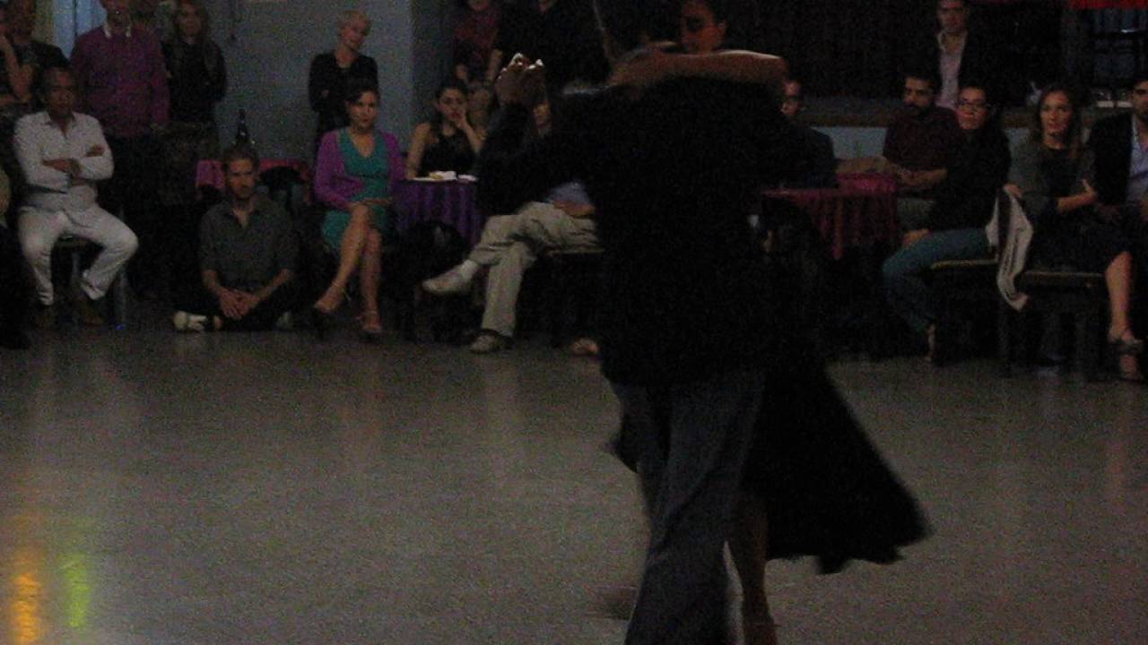 MARIELA SAMETBAND y GUILLE BARRIONUEVO en Viva La Pepa Milonga 2016 (3/4)