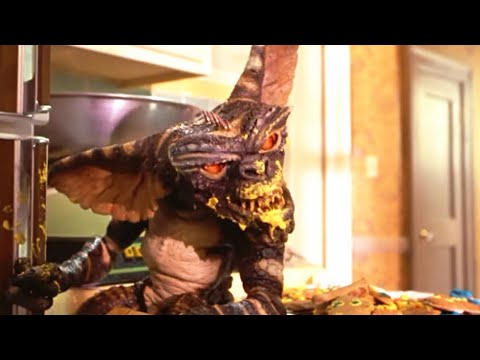 Gremlins 1984 chayoas in the kitchen scene