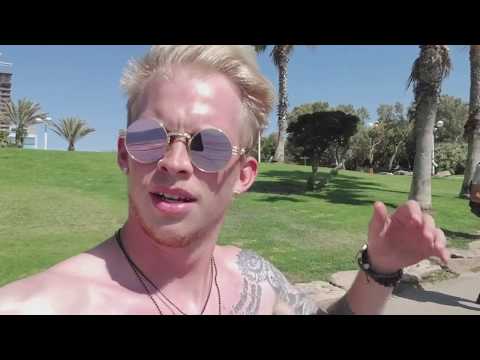 WE MET THE BEST TOUR GUIDE FOR TEL AVIV, AND GOT FREE DRINKS!