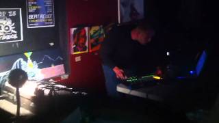 2DES y DJ Blesd1 @ Hidden House 2012