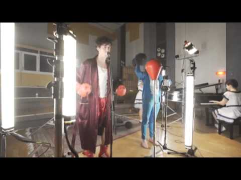 Olats Otesoc - Olats Otesoc - Karafiát ala Sylvester Stallone pro ČT:D