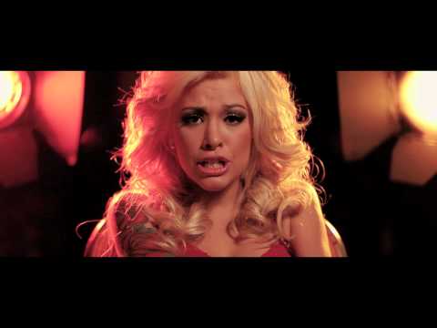Nikki - Call Me Bitch ft. Patrick Sandim & Natalia Damini
