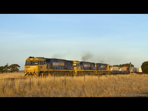 Pacific National MP5 Container Freight Train - PoathTV Australian Railways