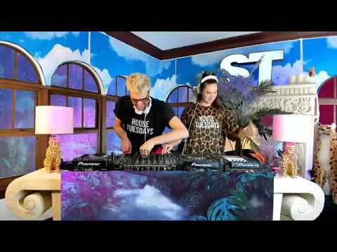 day250 2020 11 17 - SOFI TUKKER