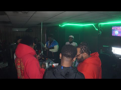 Ike Vlogz:W @bjfromda8 @Skully Raw @High Lyfe STUDIO SESSION