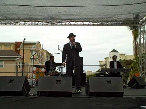 David Patrone #2 - Route 66 / I've Been Everywhere medley @ 2009 San Diego Little Italy Festa.