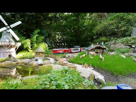 sWälder Bähnle - Der neue Wasserlauf und Züge