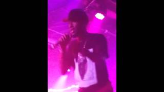 Machine Gun Kelly - Thoed Ass Live (Jumps in the crowd Clip)