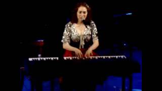 Regina Spektor - Ghost Of Corporate Future (Live)