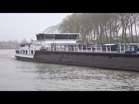 ⚓️'BENTAYGA' tankschip uit Ahn (D), 02333409, gespot 20 01 2025