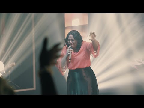 Chanel Novas | Tu Gloria Live ( Official Video)