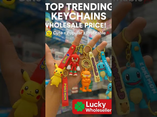 Vídeo relacionado con Braccialini Keyring Lt Llavero creado para la línea "Looney Tunes" con accesorio metálico esmaltado "Daffy Duck" y etiqueta metálica "Looney Tunes"., Único, Talla única