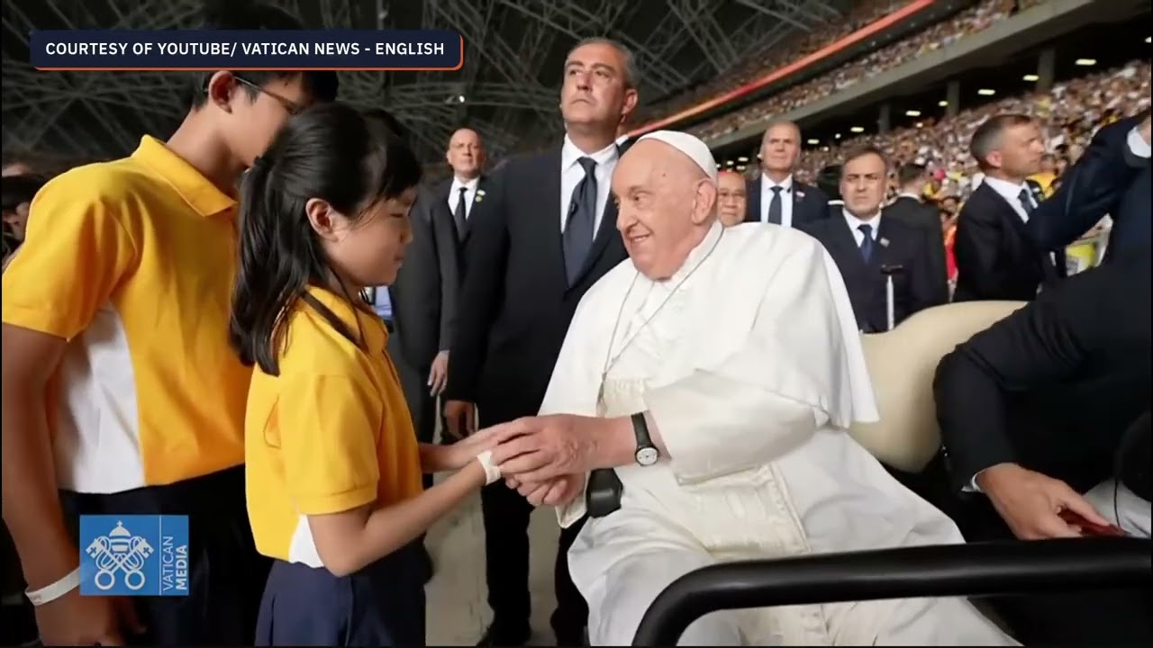 Pope Francis greets children, elderly, PWDs ahead of Singapore Mass