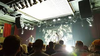 Metz - &quot;Cellophane&quot;