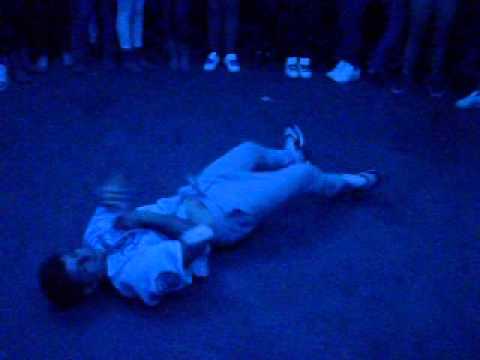 equipo de cheik -competicion de baile de abril light