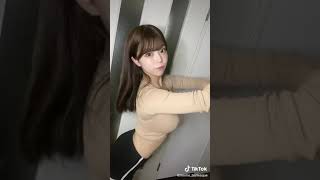 【おっぱい】乳揺れダンス tiktok #Shorts