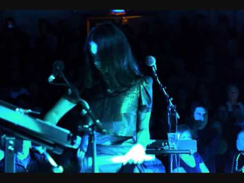 Hope Sandoval - Blue Bird -  Live 2009, London, pt.9