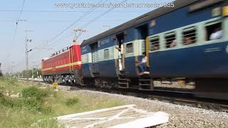 preview picture of video 'LGD WAP4 22226 Led Bikaner Secunderabad Express Skips Ghatkesar.'
