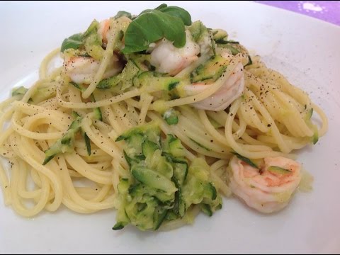 Spaghetti with Shrimp and Zucchini