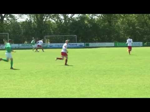 Voetbalwedstrijd Sp Rekken - V.v. Vosseveld