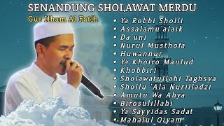 Download lagu SENANDUNG RINDU SHOLAWAT GUS ILHAM PASURUAN  mp3
