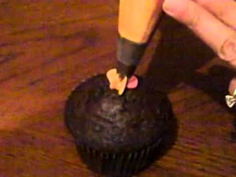 How to create a Two-Tone Rosette Cupcake