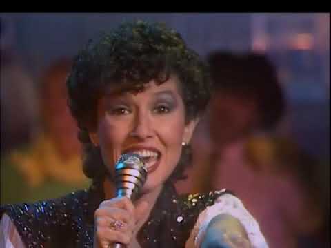 Melissa Manchester   You Should Hear How She Talks About You TopPop 27 11 1982 ft. young Viento !