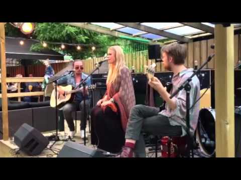 Julia Frej @ club KG - Debaser Malmö