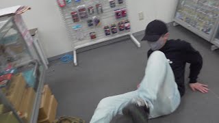 オリパをハイエナしたら30万円以上溶かしてしまい、泡を吹いてぶっ倒れるオタク