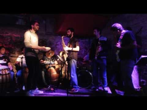 Jam de candombe en el Tartamudo (La Candombera)