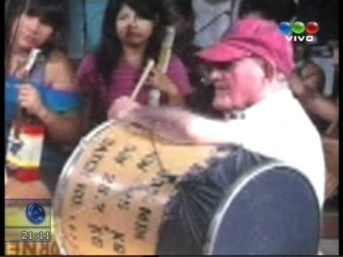 Vitillo Abalos en la Villa 31 con Roger Waters