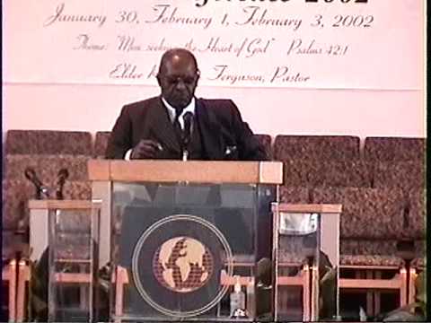 Elder David "POP" Winans...Doing What He Did Best