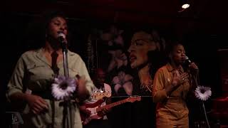 Georgia Copeland &amp; Nadia LaToya - I Used To Love Him (Lauryn Hill Cover) Live at Acoustickle