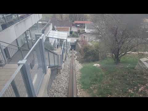 Privater Schrägaufzug mit Kette - Talfahrt - Erlinsbach Häsiweg - Inclined elevator Switzerland