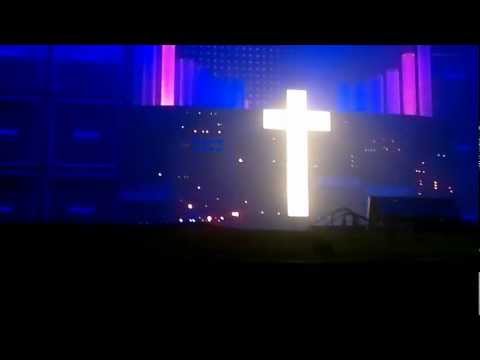 UMF BS.AS 2012 - JUSTICE - ON´N´ON//WE ARE YOUR FRIENDS (El DVNO de la gente)