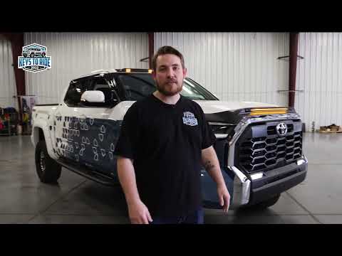 AVS Led Aeroskin Hood Protector & Roof Aerocab Market Led Light C&H Auto Accessories #754-205-4575