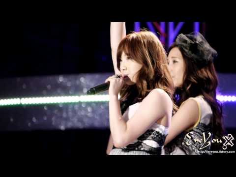 [FanCam] SNSD - TaeTiSeo - TaeYeon "Twinkle" 2012/06/20