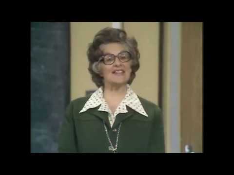 Mind Your Language Season 01 Episode 09: Kill or Cure