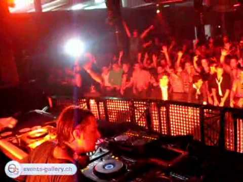 Axwell's amazing ending, playing "One", with Martin Solveig @ Montreux Sundance Festival 2010