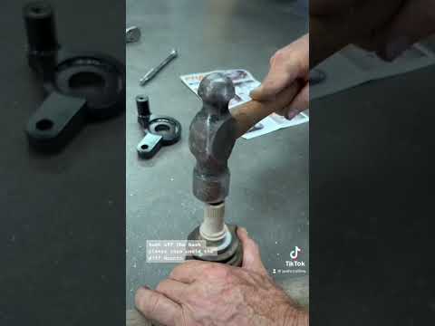 Diff drop installed on the Hilux!