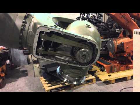 Kuka KR 500 industrial robot wrist motion